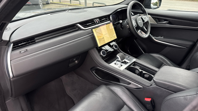 Jaguar F-Pace 2.0 D200 R-Dynamic Black 5dr Auto AWD Diesel Estate